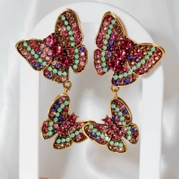 ✨Betsey Johnson Yara Rhinestone Butterfly Earrings - Picture 8 of 9